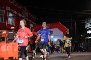 BIB: 722, 3216
                            <button type="button" onclick="openModal(26261098)" class="btn btn-primary btn-sm float-right btn-popup" data-toggle="modal" data-target=".modal-high-quality">
                        <i class="fas fa-shopping-cart"></i> Add to Cart
                    </button>
                                            <button type="button" onclick="isThisMe(26261098, true)" class="btn btn-success btn-sm float-right btn-popup btn-isme hidden" data-toggle="tooltip" data-placement="bottom" title="นี่คือรูปของคุณใช่ไหม คลิกที่นี่เพื่อเอาเข้าอัลบั้ม">
                        <i class="fas fa-plus"></i> Add to album
                    </button>
                    <button type="button" onclick="isThisMe(26261098, false)" class="btn btn-warning btn-sm float-right btn-popup btn-isnotme hidden">
                        <i class="fas fa-ban"></i> Remove from album
                    </button>